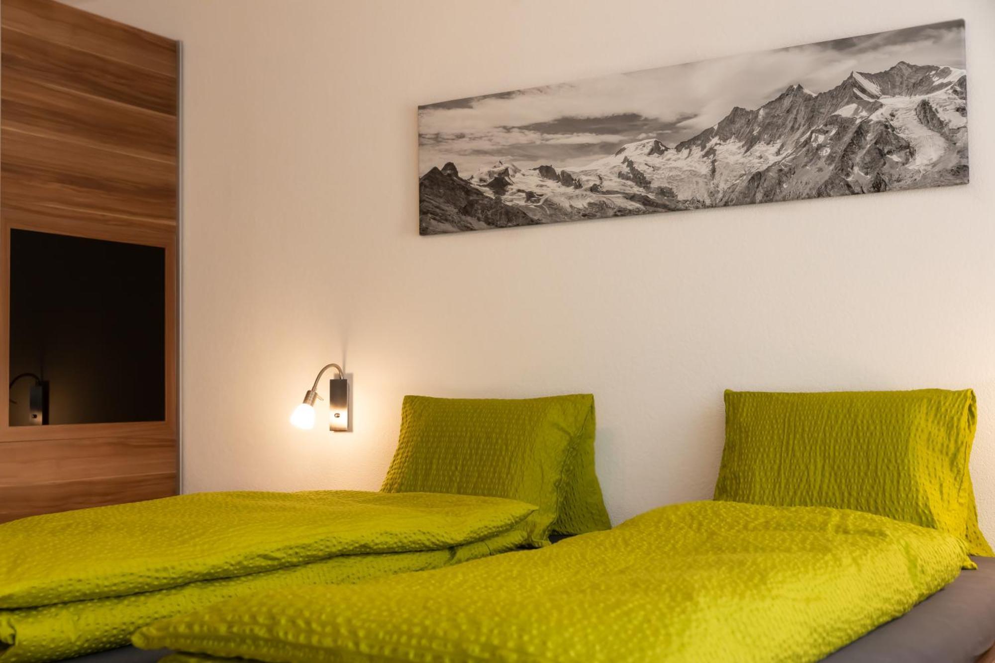 Apartments Saasunia Chambre photo